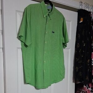 Classic Green Men's Casual Button-Down Shirt